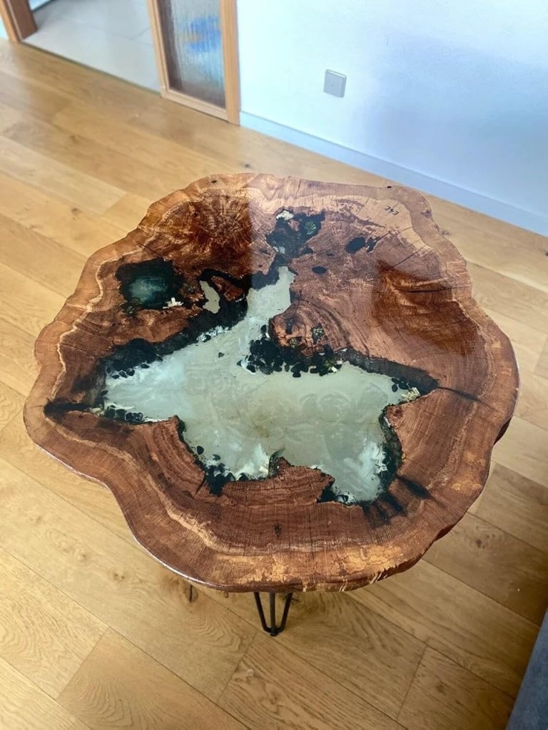 Personalized Natural Wood Epoxy Resin Round Coffee Table Living Room Table Side Table Kitchen Table Center Table End/Side Table Patio Table Home Décor Wooden Table - resinhomefurniture